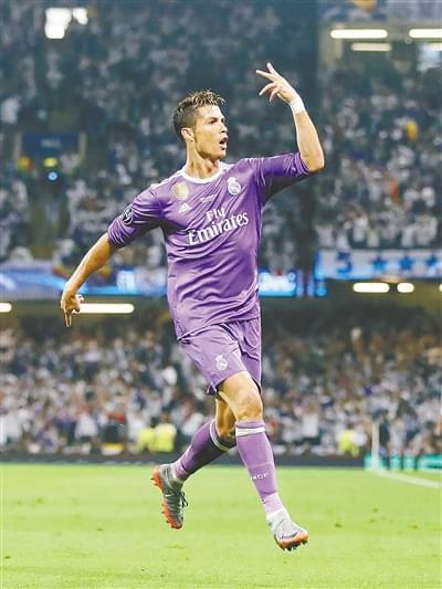 他在场上的 他在场上的